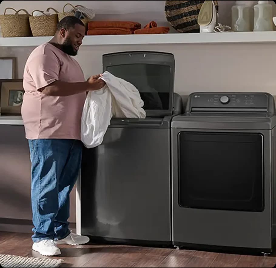 UP TO $450 OFF SELECT REFRIGERATORS